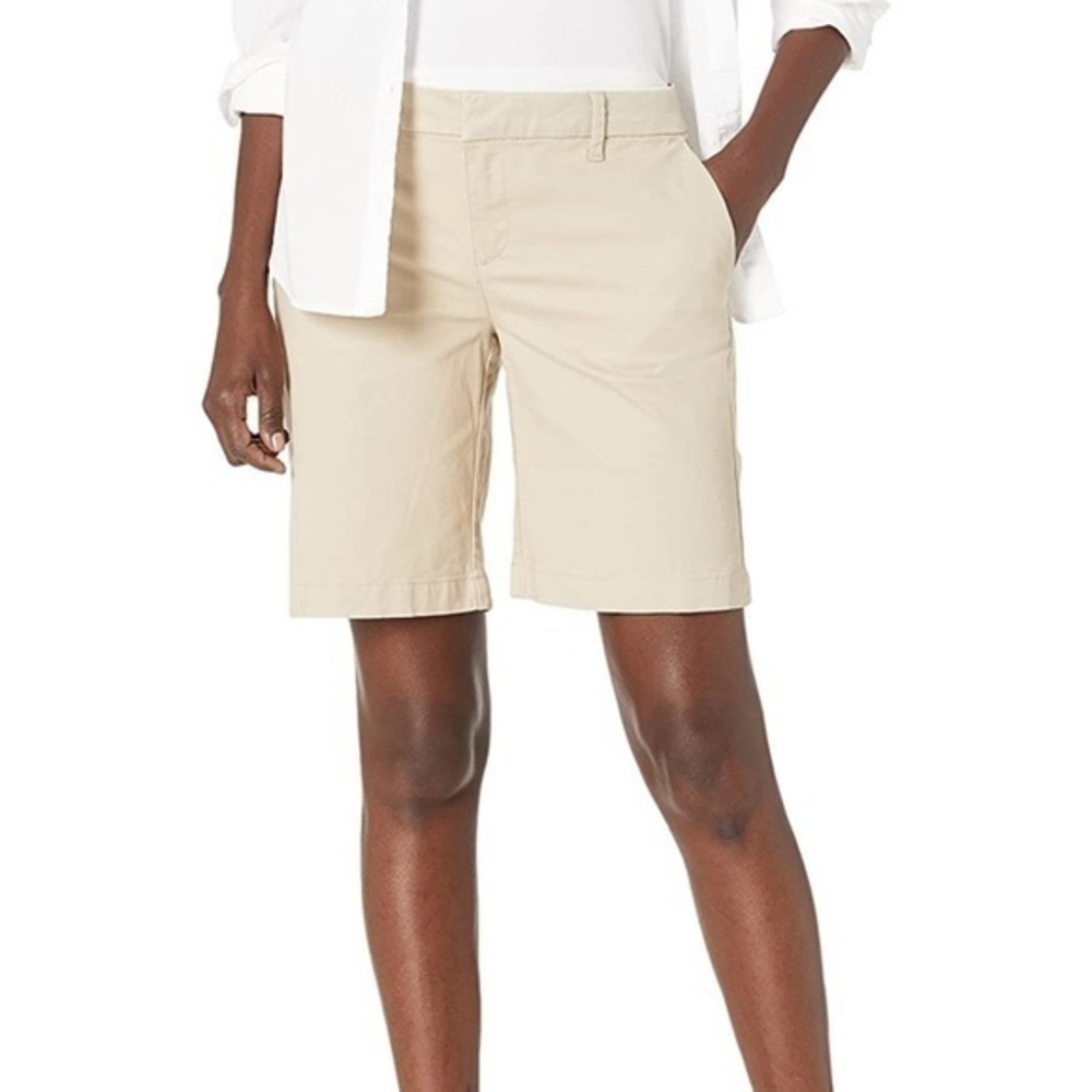 Tommy Hilfiger Women's 9 Inch Hollywood Chino Short plus size 14